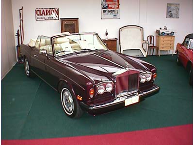 Rolls-Royce Corniche Convertible uit 1978.