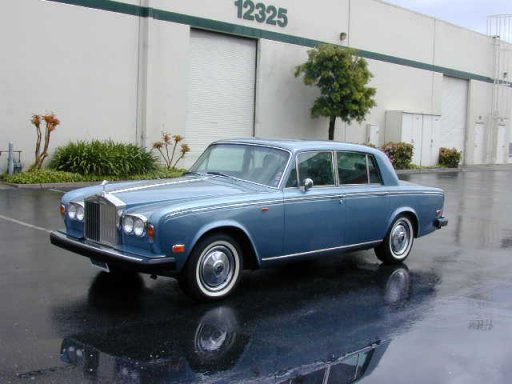 Rolls-Royce Silver Shadow uit 1974 voor de Amerikaanse markt.