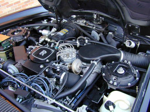 Engine of the Rolls-Royce Corniche II from 1986.